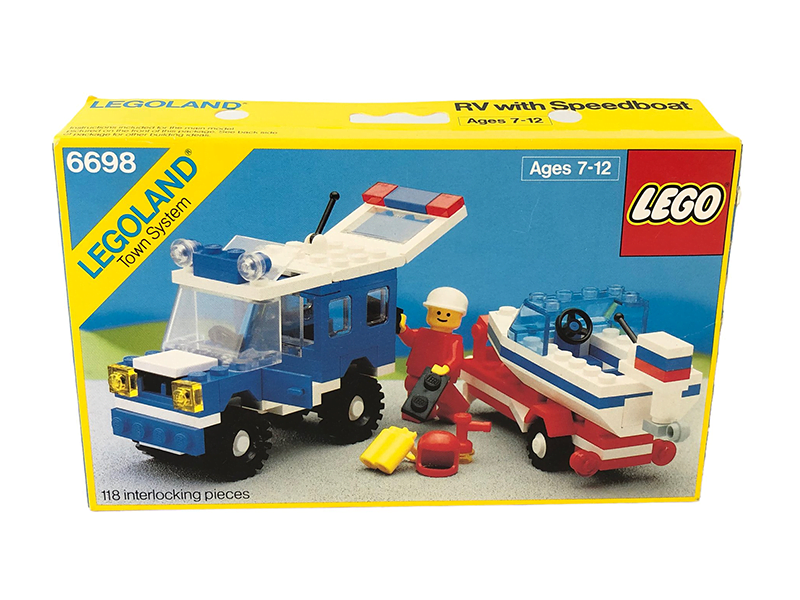 Town - RV met Speedboot (6698) - Afbeelding 2